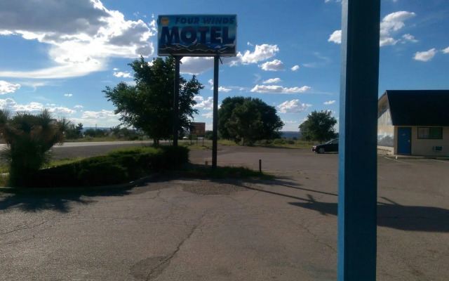 Four Winds Motel