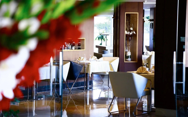 The Penthouse Suites Hotel