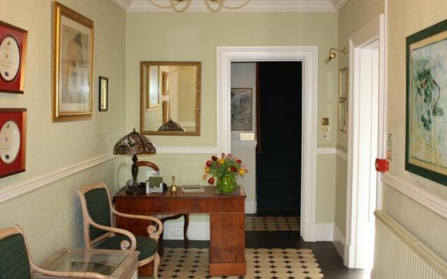 Woodlands Country House