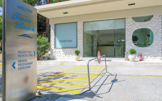 Bomo Tosca Beach Hotel