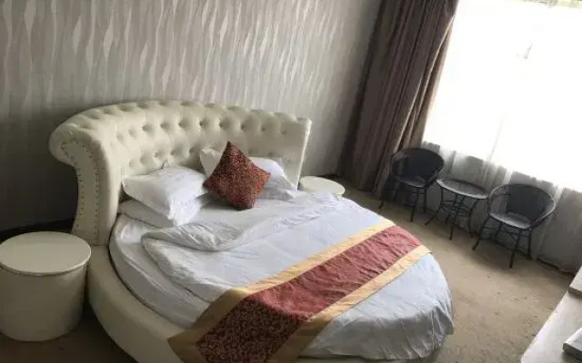 Banyan Tree Theme Hotel Sandu