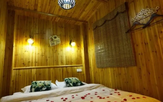 Wuzhen Pomegrante Garden Hotel