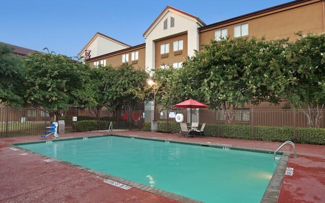 Red Roof Inn PLUS+ Austin South