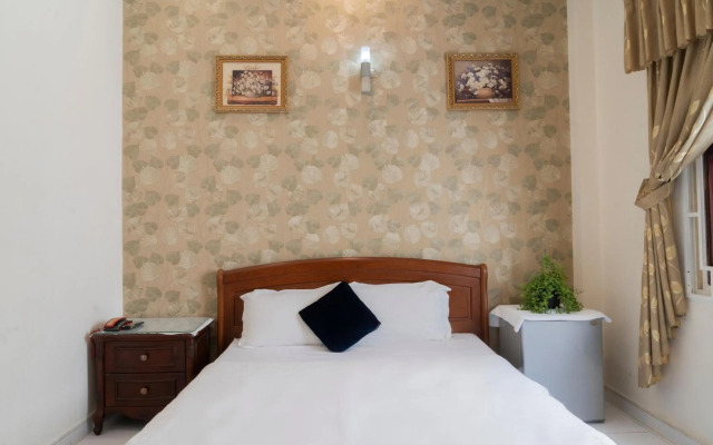 Nhu Huynh Hotel