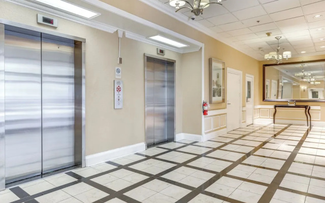 Downtown Studio w/ City Views in Jacksonville!