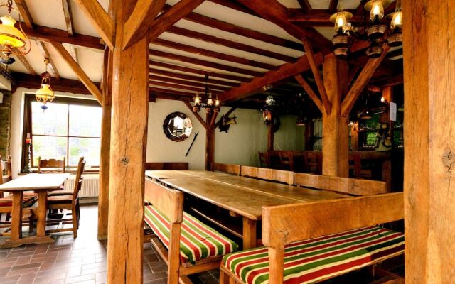 Pleasant Holiday Home in Ouren With a Bar