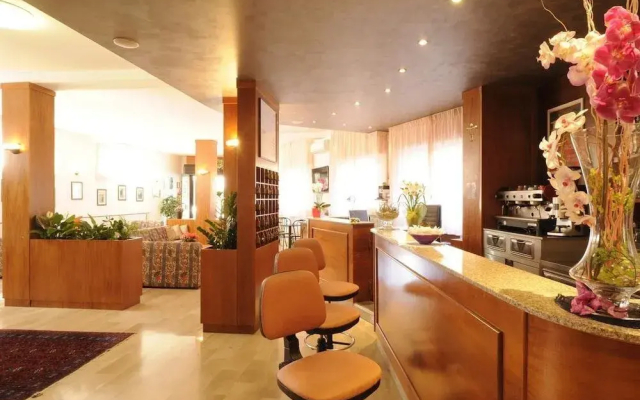 Hotel Tritone