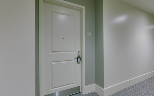 Great spacious Apartment - Downtown Location