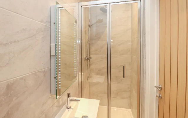 Harbourside Haven Penthouse 2
