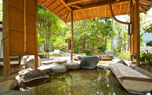 Yufuin Hotel Shuhokan