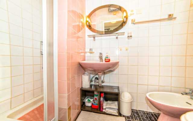 Apartment Reisman / One Bedroom A1