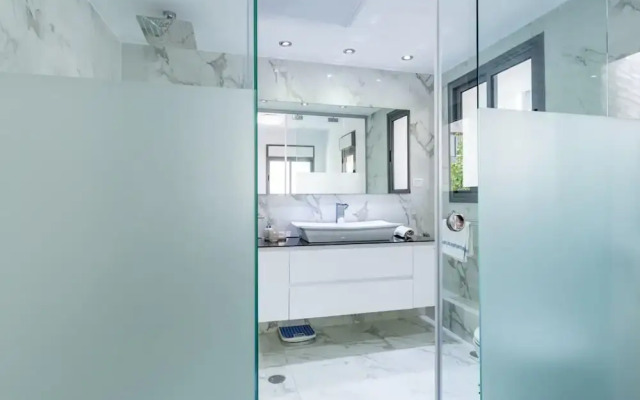 Hakovshim Miroir in Tel Aviv-yafo
