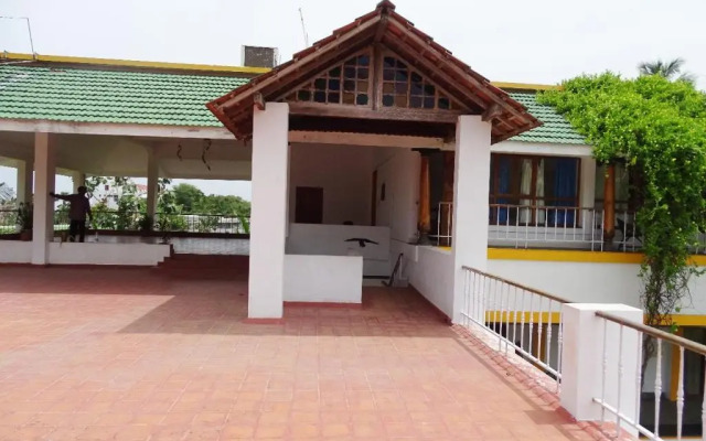 Nalla Eco Beach Resort