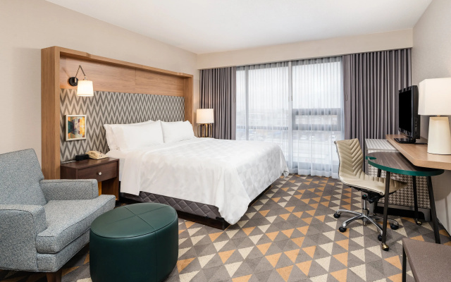 Holiday Inn Toronto Airport East by IHG