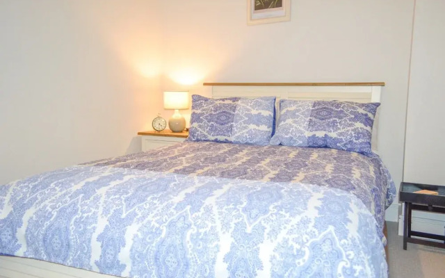 1 Bedroom Flat in Historic Building
