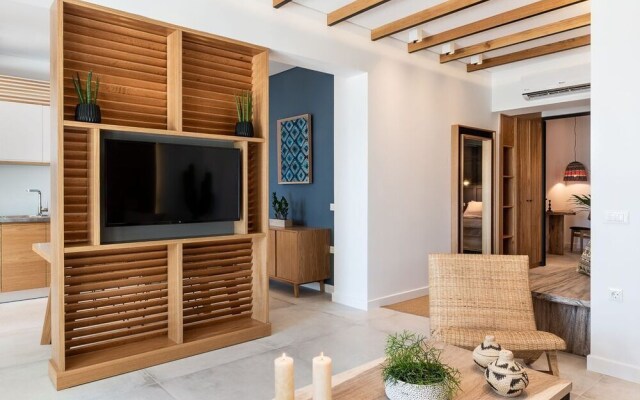Blue Island Luxury Apartment