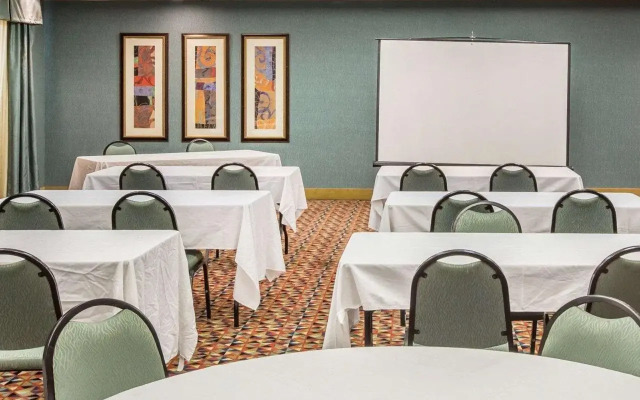 Comfort Suites Macon