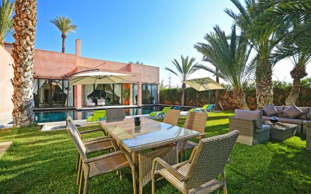 Villa de Luxe 5 suites à la palmeraie
