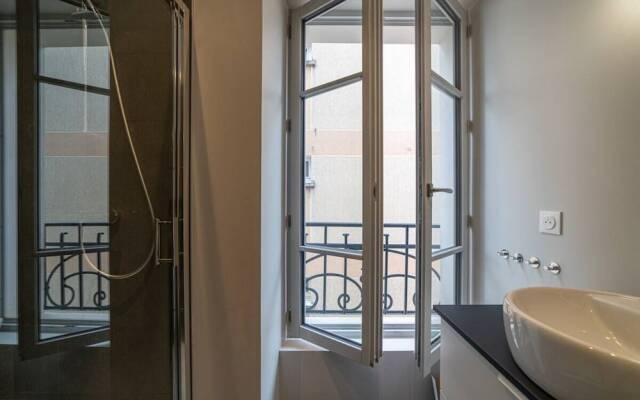 Private Apartment Delavigne - Villa Rops