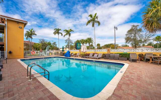 Quality Inn & Suites Airport/Cruise Port Hollywood
