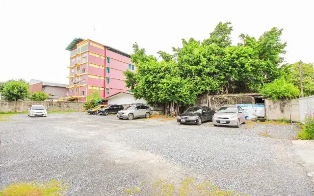 Ze Residence Ram Intra by OYO Rooms