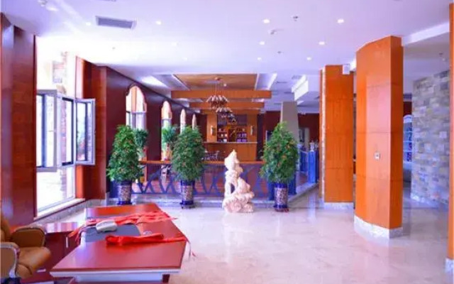 Yaxue Holiday Hotel