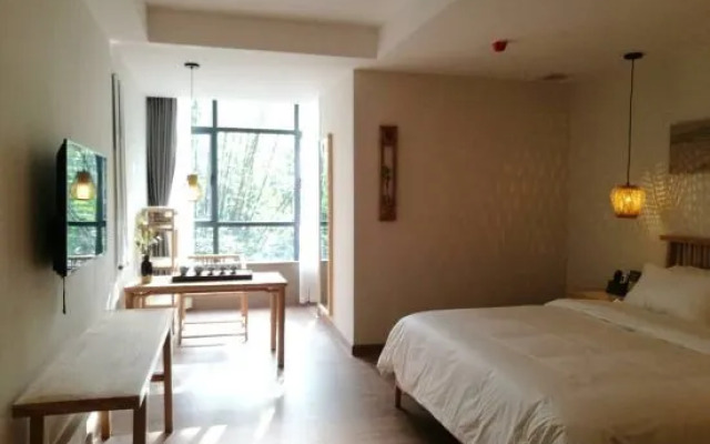 Helen Jiangnanfeng Art Hotel (Guangzhou University Town Store)