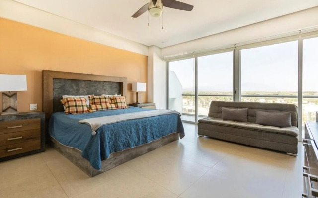 NV 4L Peninsula Beach Front and ocean view