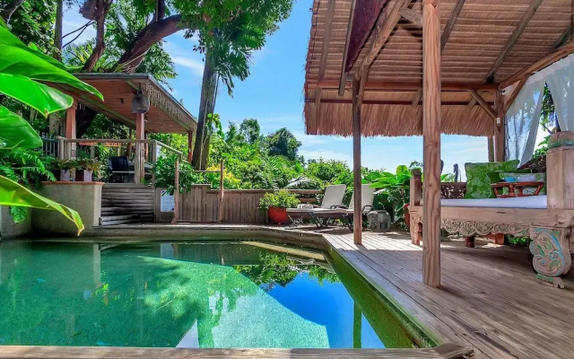 Unique, Tropical Rainforest Getaway