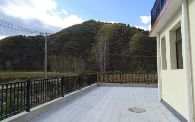 Three Courtyards