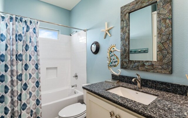 Ohana 3 Bedroom Home by RedAwning