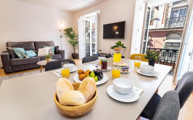 Stunning 2BDR Apartment in Chiado by LovelyStay