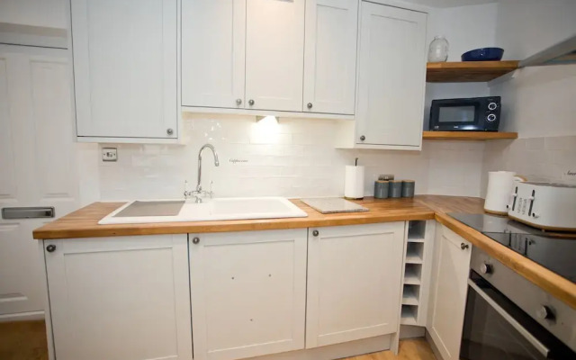 2br-central-15minwalktobeach-freeparking-wifi
