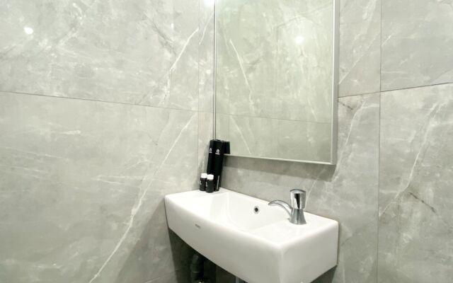 Restful And Tidy Studio Sayana Bekasi Apartment