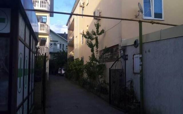 Solnechniy Dom Guest House
