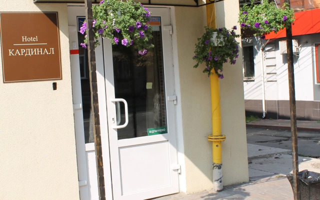 Отель «Кардинал»
