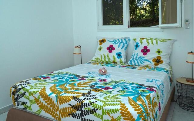 Residence Flores de Maria