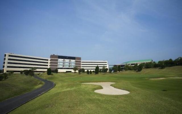 Spring Golf & Art Resort Awaji