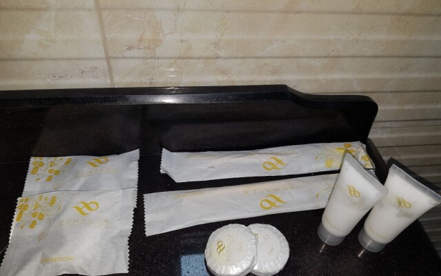 Zemalex Hotel