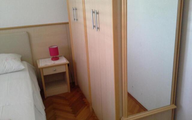 ROOMS LUCE 2 & Supetar