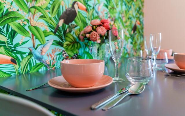 LetoApart (ЛетоАпарт) на улице Исаева 6