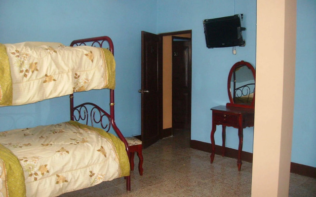 Hotel Eloy Alfaro - Hostel
