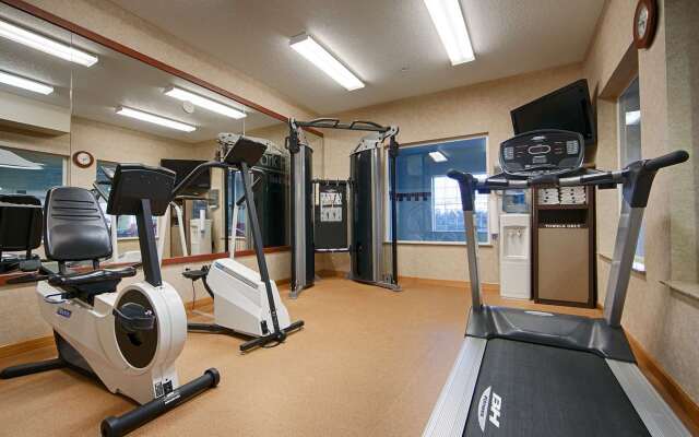 Best Western Plus Park Place Inn & Suites