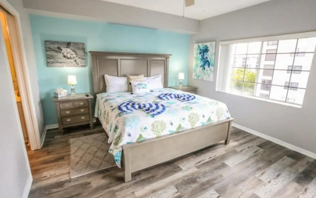 Captains Bay 403 - 6