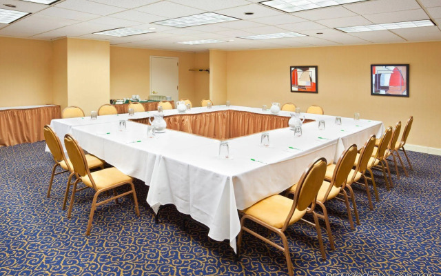 Holiday Inn Akron West - Fairlawn by IHG