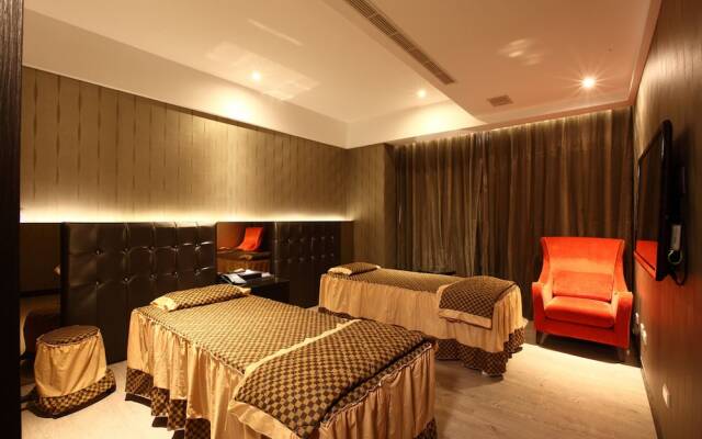 Icloud Luxury Resort and Hotel