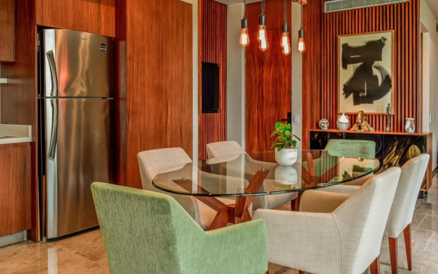 Cozy 2 BR Penthouse With Private Terrace and Jacuzzi