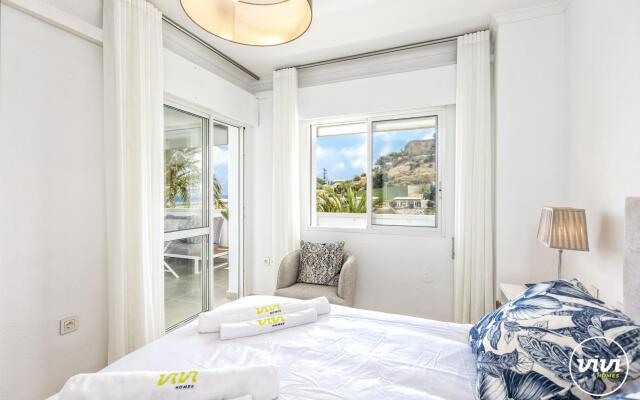 Rio in Fuengirola with 3 bedrooms and 2 bathrooms