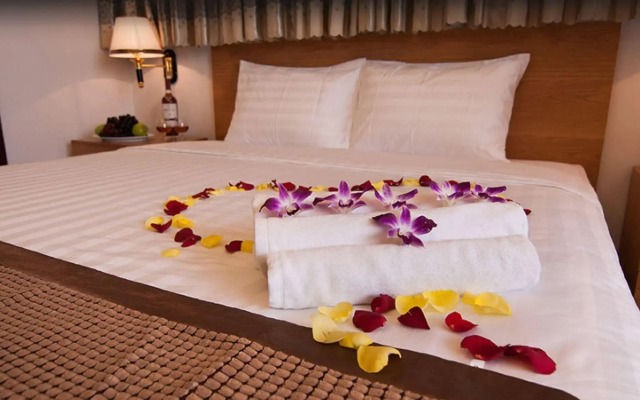 Lucky Star Hotel 266 De Tham