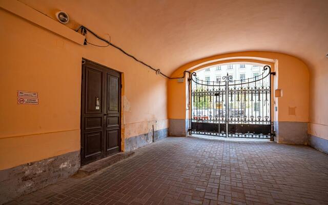 Апартаменты на Малой Конюшенной